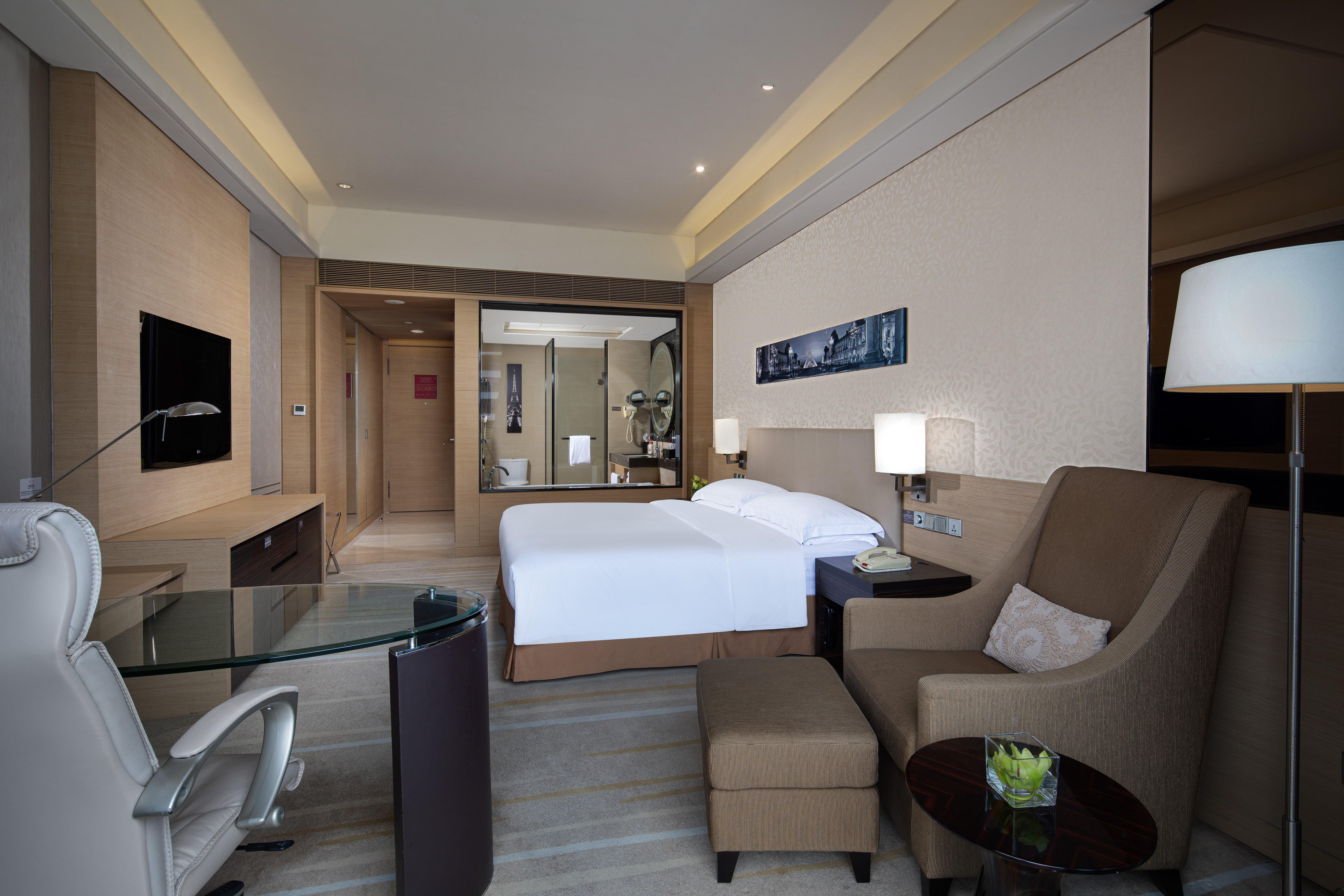 Crowne Plaza Guangzhou Huadu By Ihg - Free Shuttle Bus Between Hotel To Exhibition Center During Canton Fair ภายนอก รูปภาพ