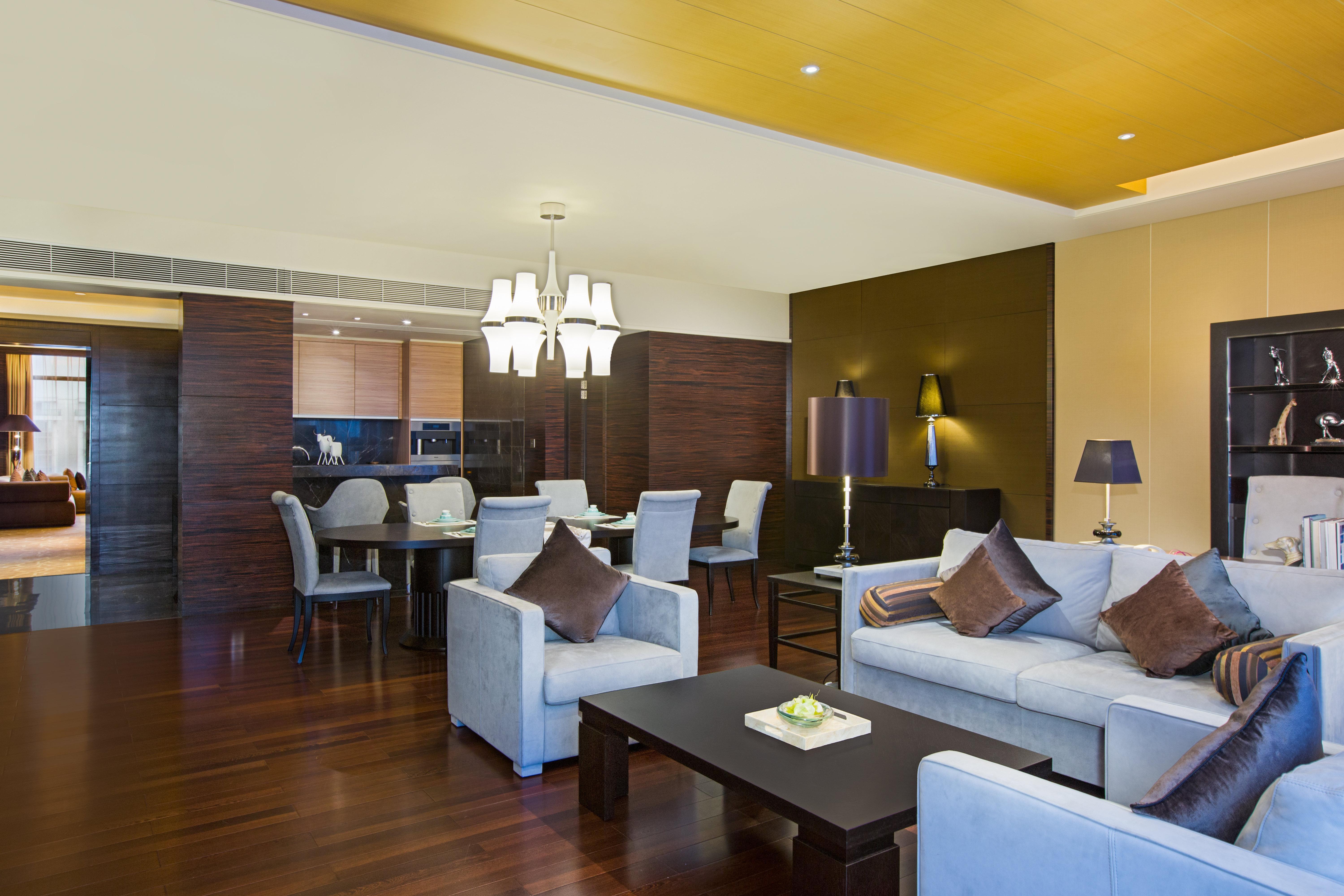 Crowne Plaza Guangzhou Huadu By Ihg - Free Shuttle Bus Between Hotel To Exhibition Center During Canton Fair ภายนอก รูปภาพ