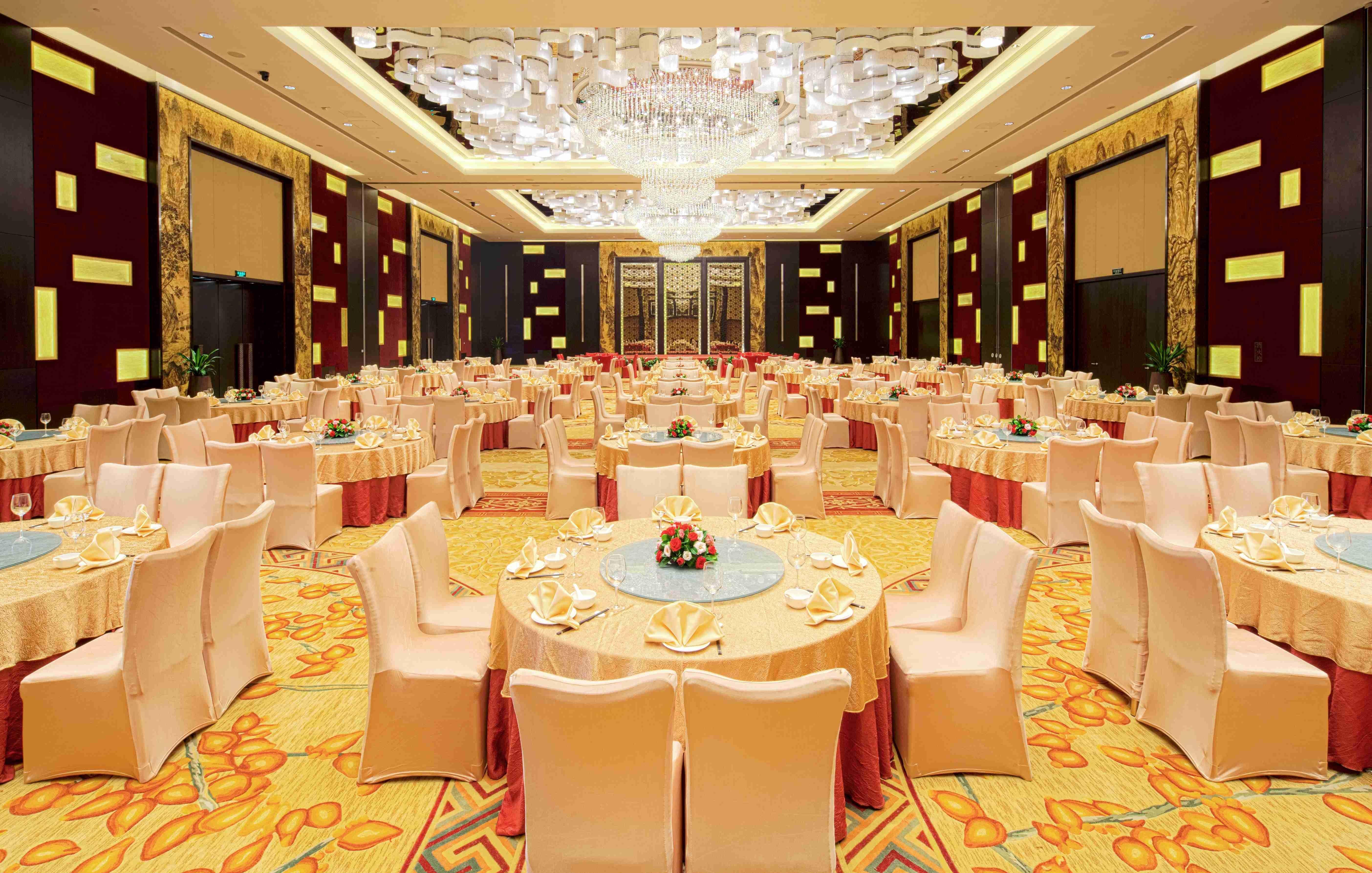 Crowne Plaza Guangzhou Huadu By Ihg - Free Shuttle Bus Between Hotel To Exhibition Center During Canton Fair ภายนอก รูปภาพ