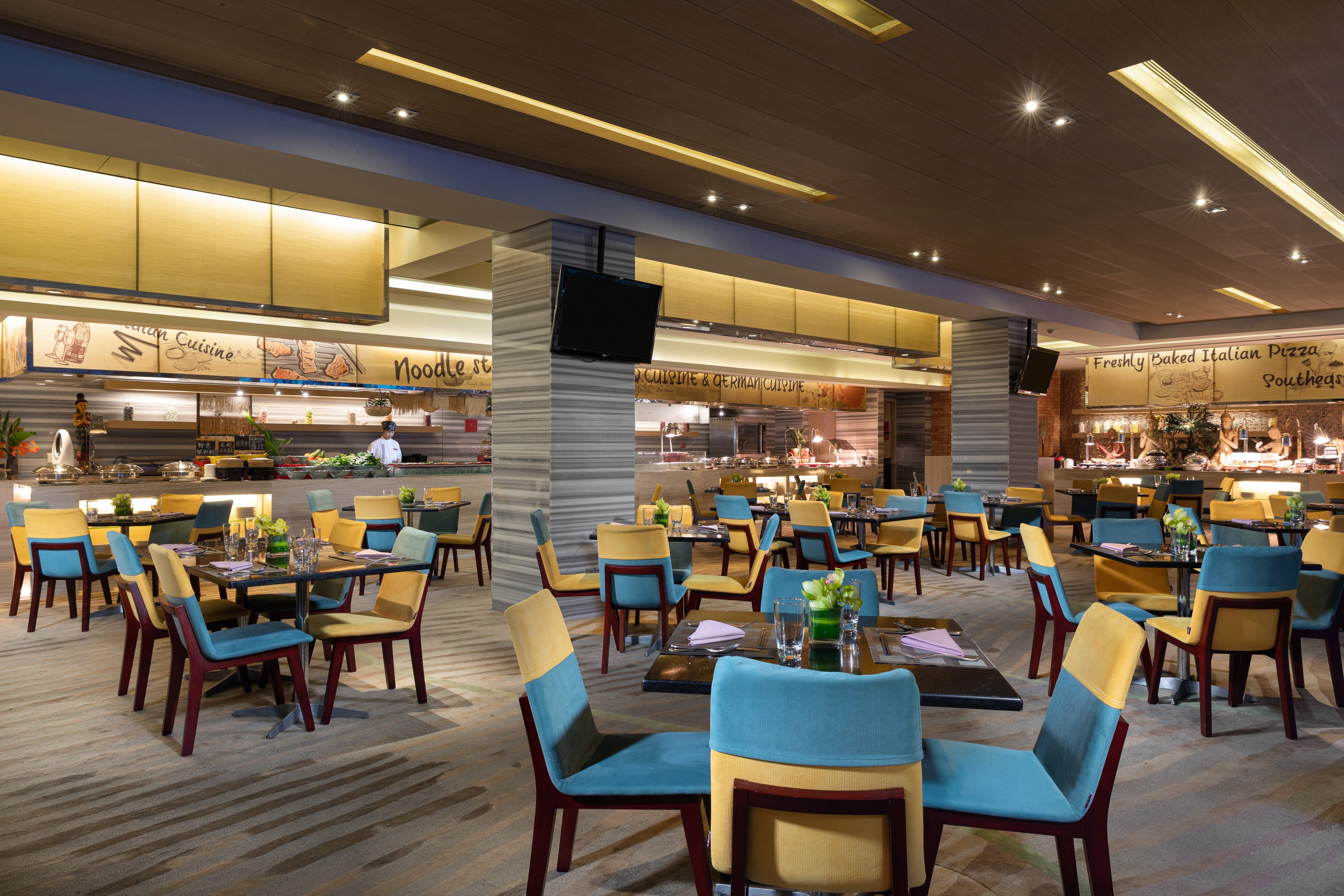 Crowne Plaza Guangzhou Huadu By Ihg - Free Shuttle Bus Between Hotel To Exhibition Center During Canton Fair ภายนอก รูปภาพ